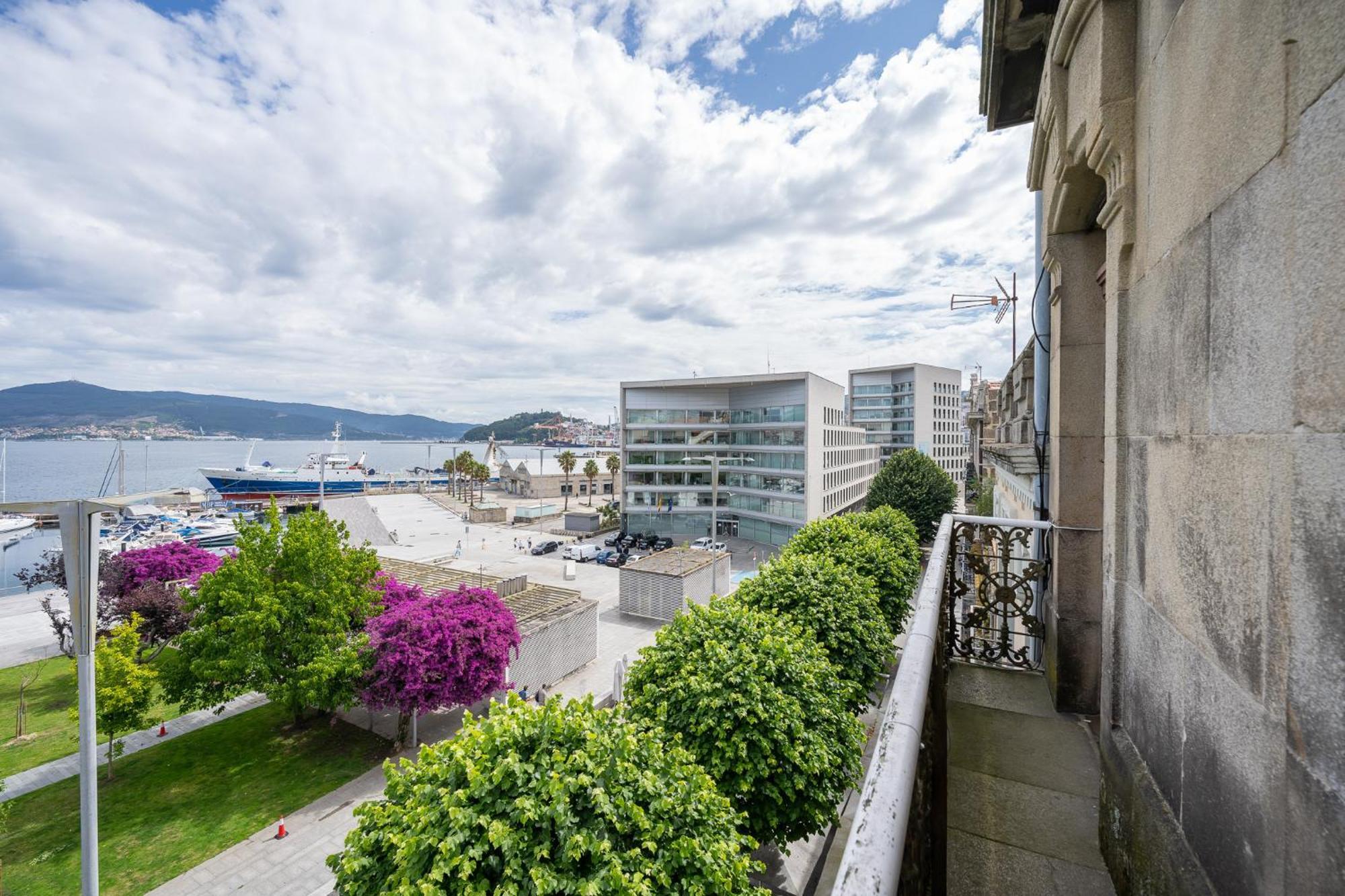Vistas Al Nautico Y Paseo Maritimo De Vigoアパートメント エクステリア 写真