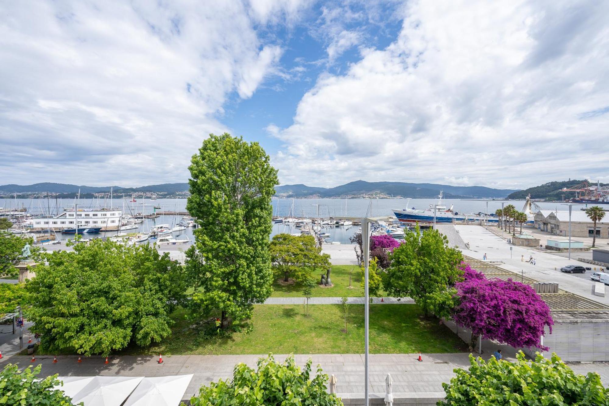 Vistas Al Nautico Y Paseo Maritimo De Vigoアパートメント エクステリア 写真